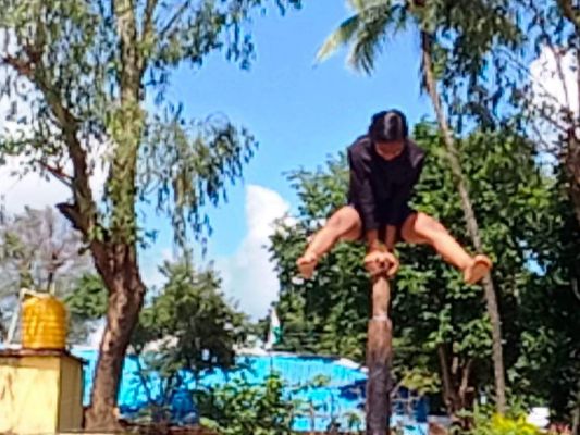 पोल मलखंब में रायपुर जोन के खिलाडिय़ों का बेहतरीन प्रदर्शन