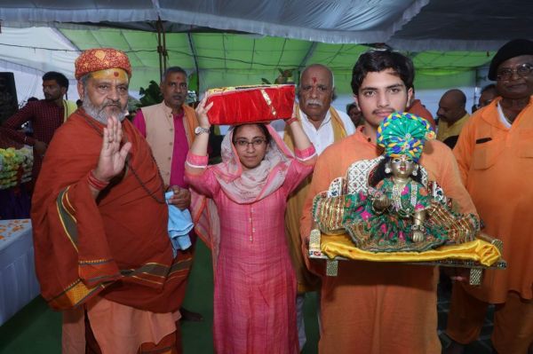 देवव्रत सिंह की स्मृति में श्रीमद् भागवत ज्ञान यज्ञ सप्ताह शुरू