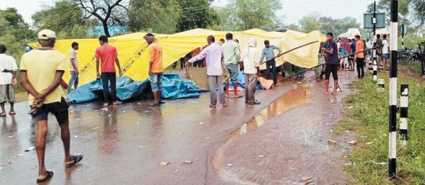 उपतहसील के नाम परिवर्तन को लेकर स्टेट हाइवे जाम