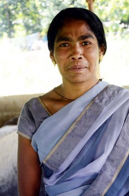 गोबर बेचकर आर्थिक रूप से सशक्त हो रही हैं नानगुर तहसील की महिलाएं