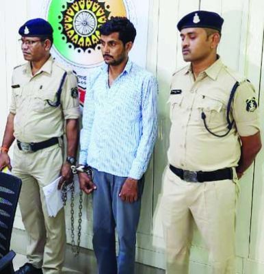 जेल से कर रहा था नशे का कारोबार, चार लाख टेबलेट के साथ पैडलर गिरफ्तार, एक फरार