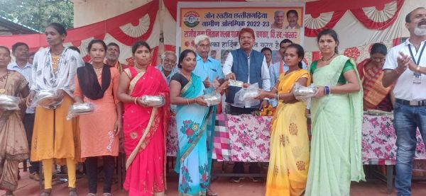 जोन स्तरीय छत्तीसगढिय़ा ओलम्पिक, विधायक के हाथों विजेता पुरस्कृत