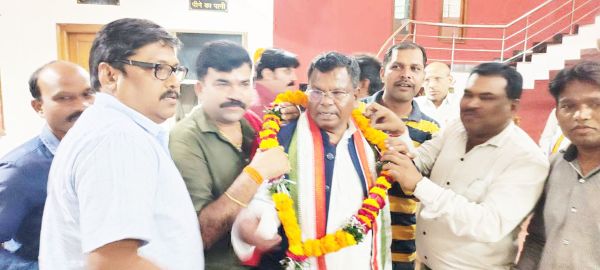 शिक्षक संगठनों ने मंत्री लखमा का किया अभिनन्दन