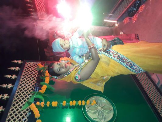 धूमधाम से मनी दिवाली, जमकर हुई आतिशबाजी