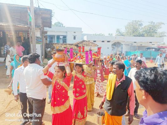 विधि-विधान से किया गौरा-गौरी विवाह 