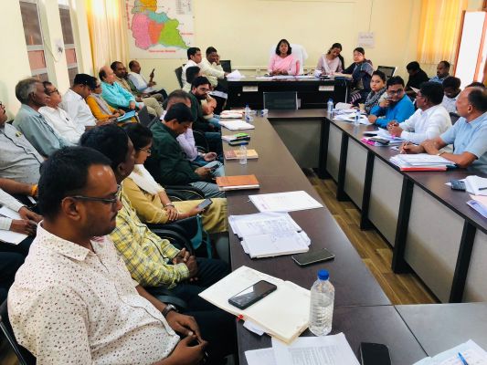 कलेक्टर ने राज्योत्सव की तैयारी की जानकारी ली, दिशा निर्देश दिए