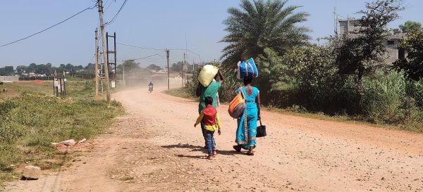 बारिश खत्म, अब अधूरी सडक़ के निर्माण का इंतजार 