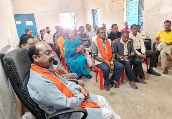 साव ने बेलतरा और जामवाल ने धमतरी में सुना मन की बात