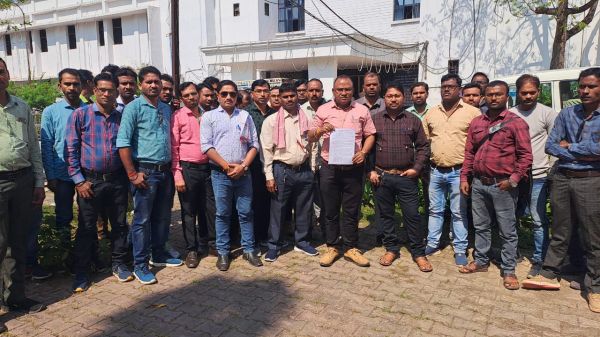 धान खरीदी : सोसाइटी प्रबंधकों के बाद आपरेटरों ने खड़े किए हाथ