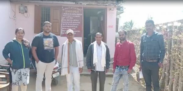 पुनर्वास केंद्र से 2 दिनों में 7 मनोरोगी ठीक होकर पहुंचे परिवार के पास