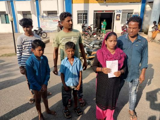 एक ही दिन में 10 से अधिक को कुत्तों ने काटा, दहशत