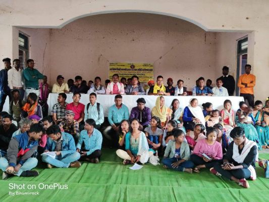 पहाड़ी कोरवा विशेष पिछड़ी जनजाति परिवारों के बीच जन-जागरूकता शिविर