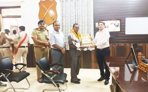 निरीक्षक पटेल सहित 4 पुलिसकर्मी हुए सेवानिवृत्त, दी विदाई