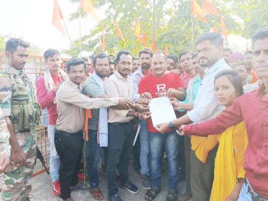 सहस्त्रबाहु अर्जुन जयंती धूमधाम से मनी, तहसीलदार को सौंपा ज्ञापन