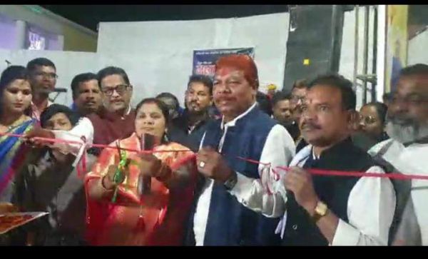 राज्य स्थापना दिवस कार्यक्रम का चंदन ने किया शुभारंभ