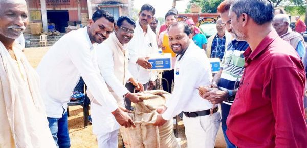कोमा में धान खरीदी का शुभारंभ