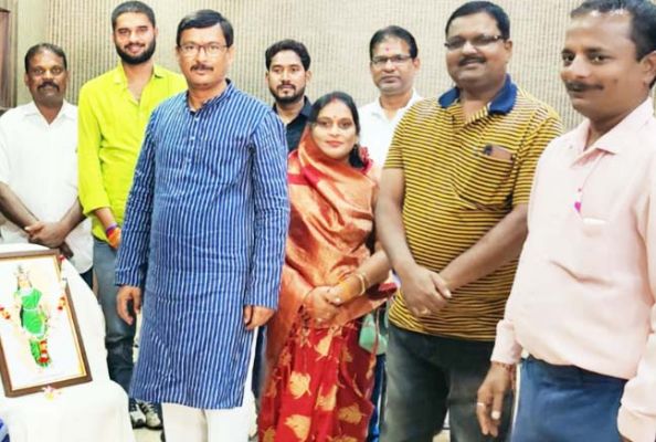 नगर पंचायत में मनाया गया राज्य स्थापना दिवस