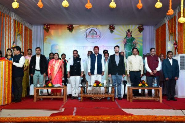 राज्य सरकार सभी वर्गों के हितों के लिए कटिबद्धता के साथ काम कर रही है-चंदन