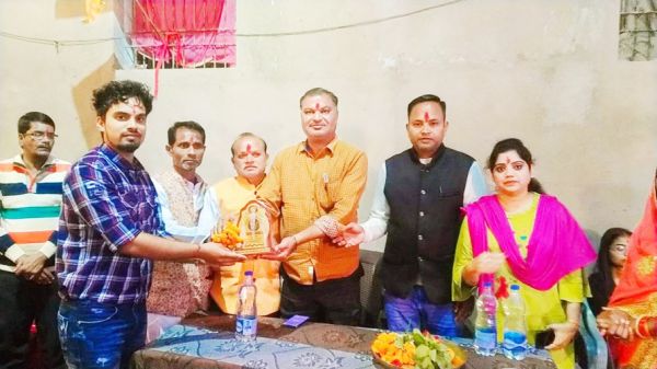 आकाश व पटकन का सम्मान