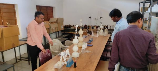 कलेक्टर ने बीईओ से मांगा स्पष्टीकरण