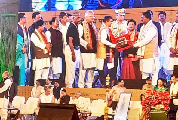 बचेली के गणेश को अप्रवासी भारतीय छग राज्य अलंकरण सम्मान