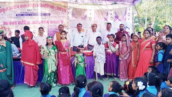 संकुल स्तरीय खेल स्पर्धा, 13 स्कूलों के छात्र-छात्राओं ने लिया भाग