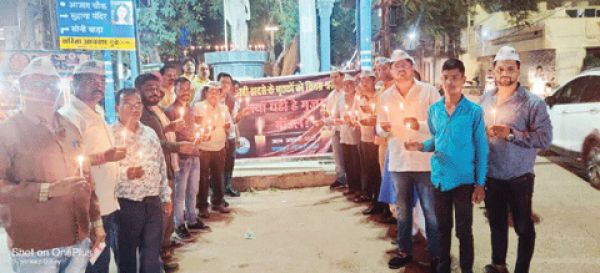  मोरबी के दिवंगतों को आप की श्रद्धांजलि पुल निर्माण में हुआ था भ्रष्टाचार