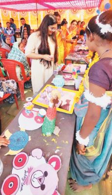 असौन्दा के प्राथमिक-माध्यमिक शाला में क्रॉफ्ट मेला'