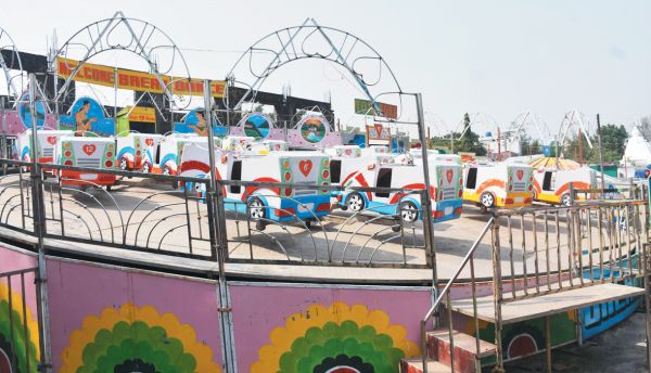 सजने लगा खारून तट