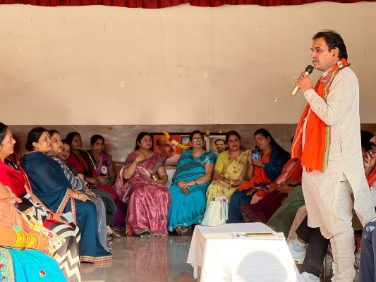 मूणत ने कहा-छत्तीसगढ़ महतारी की आवाज़ बने महिला मोर्चा