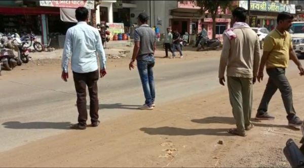 शहर के बीच एनएच निर्माण, के लिए नाप-जोख से व्यापारी असंतुष्ट
