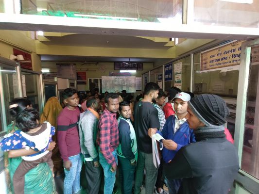 मौसमी बीमारियों के मरीज बढ़े, अस्पताल में भीड़