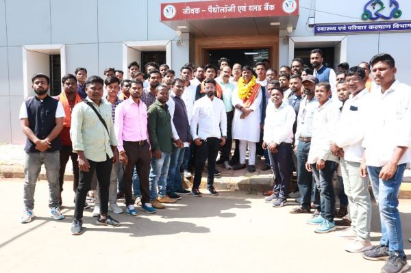 पूर्व मंत्री केदार कश्यप के जन्मदिन पर 48 यूनिट रक्तदान