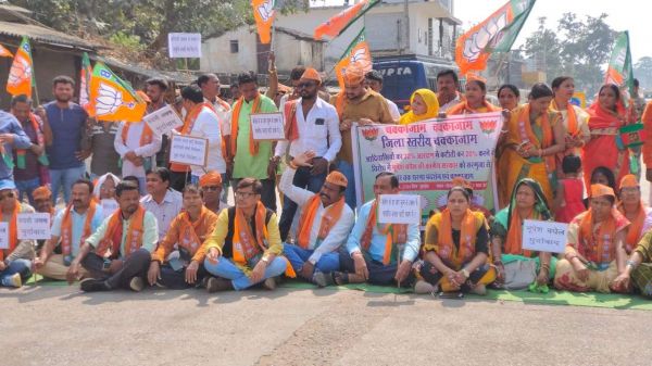 आरक्षण कटौती के खिलाफ भाजपा का चक्काजाम