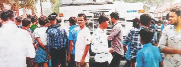 ट्रक की चपेट में एक की मौत 