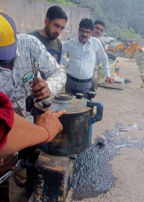 केशकाल घाट में तेजी के साथ जारी है पेंच रिपेयर