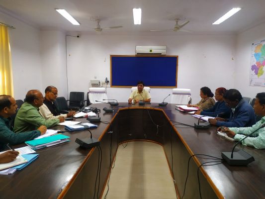 शैक्षणिक गुणवत्ता बेहतर करने प्रत्येक शनिवार को बच्चों का साप्ताहिक टेस्ट लेने के निर्देश