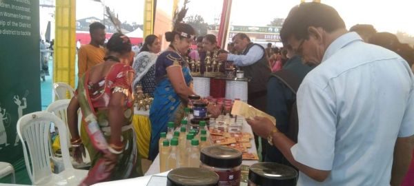 राज्योत्सव में उड़ान उत्पादों के प्रति लोगों में दिखा उत्साह