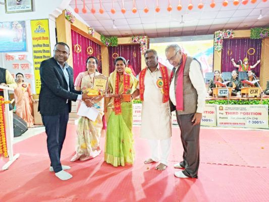 भगवान राम के आदर्श चरित्र को अपनाकर ही जीवन को महान बनाया जा सकता है - गीता