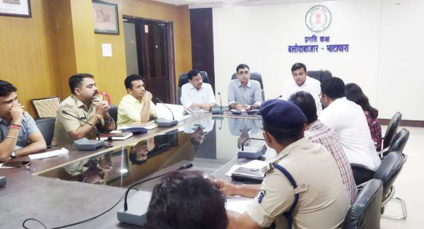 असामाजिक तत्वों के खिलाफ कड़ी कार्रवाई के निर्देश