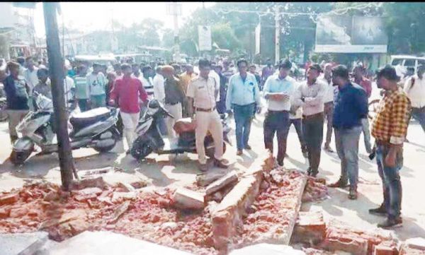  निगम फिर नहीं कर पाया अतिक्रमण पर कार्रवाई विधायक व शिवसेना का विरोध