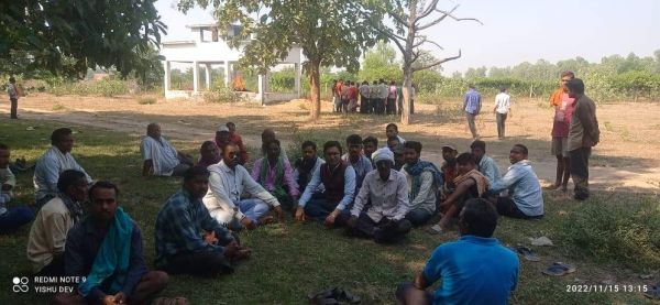 कोलियारी-लखना में युवक की मौत, कारणों को लेकर ग्रामीण असंतुष्ट, पीएम रिपोर्ट का इंतजार