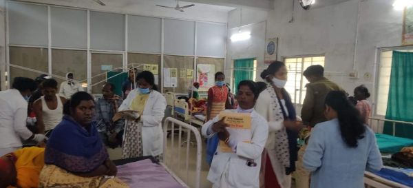 मरीज के ठीक होने महिला प्रार्थना कर रही थी, झाड़ फूंक नहीं -स्वास्थ्य विभाग