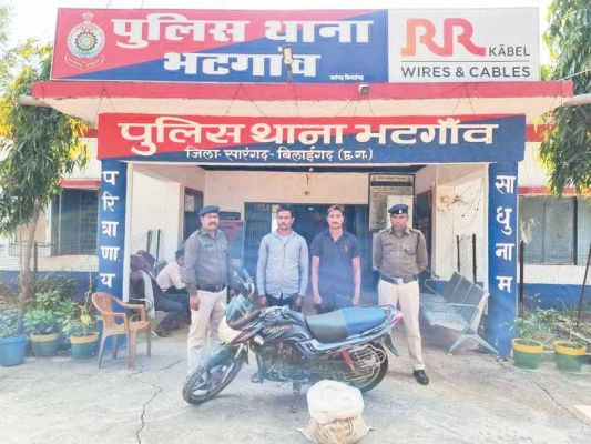  महुआ शराब सहित दो आरोपी गिरफ्तार