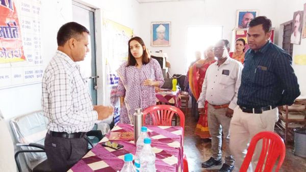 जेवरा शिविर में आवेदनों का निराकरण 