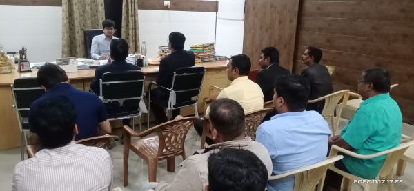 स्वच्छता जागरूकता के लिए निगम में बैठक