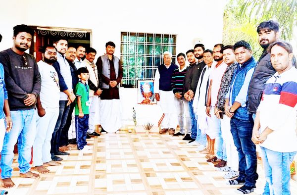 इंदिरा को किया याद