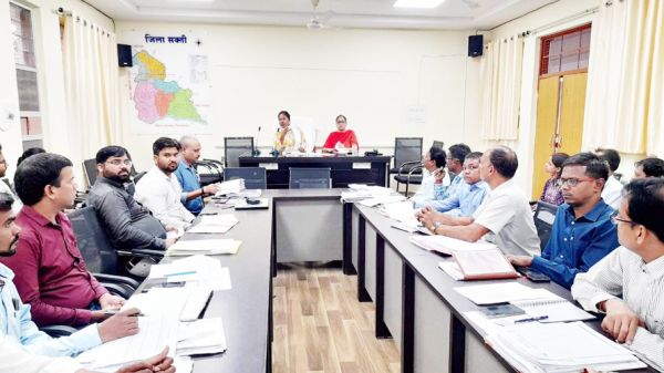 रीपा से युवाओं, ग्रामीणों-महिलाओं को जोडक़र स्वरोजगार स्थापित करना है-कलेक्टर