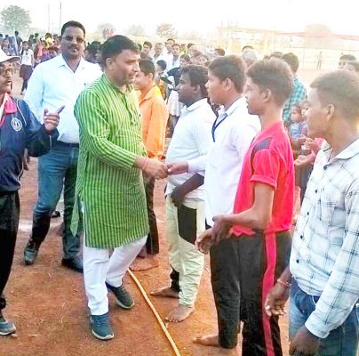 राज्य सरकार ग्रामीण प्रतिभाओं को निखार रही- महेन्द्र