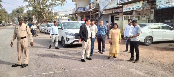 कलेक्टर ने बाईपास रोड का किया निरीक्षण